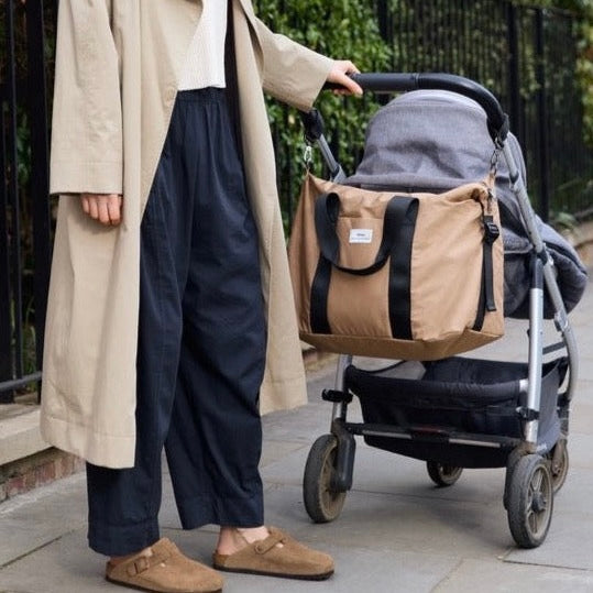 Ida Eco Holdall Baby Change Bag with Black Kari Change Mat (Camel)