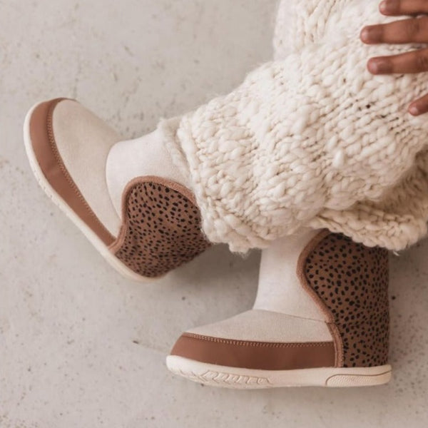 Frizzies Suede and Woollen Winter Boots (Nude Savannah)
