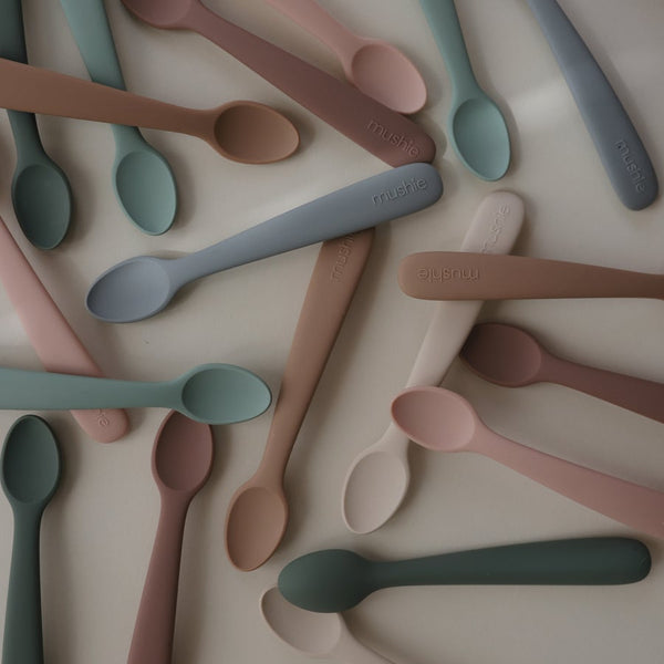 Mushie Silicone Spoon Set (Stone and Cloudy Mauve)