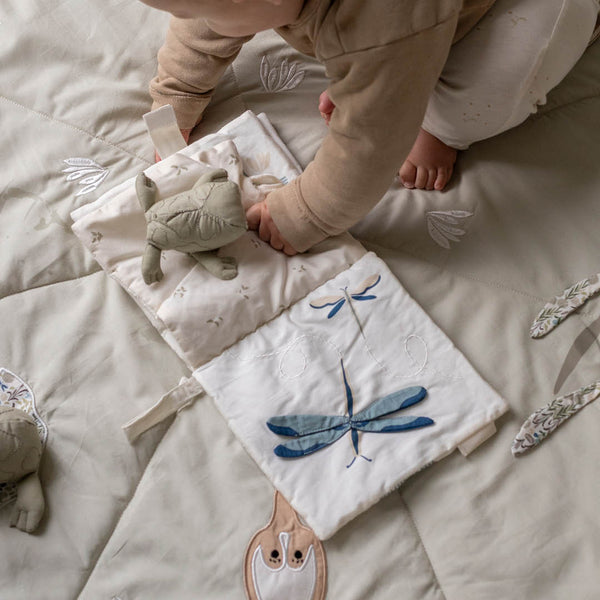Sensory Baby Fabric Book (Tales of the Riverbank)