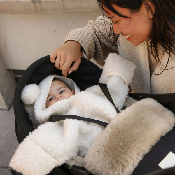 Bini Merino Sheepskin Mini Puff (Toast)