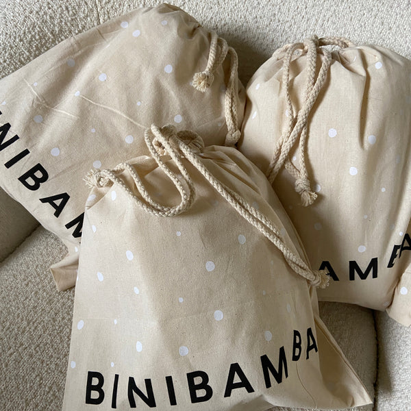 Bini Merino Wool Baby Mittens on a String (Milk)