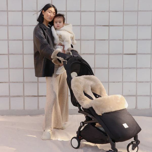 Sheepskin Universal Fixed Harness Buggy Puffmuff (Noir + Toast)