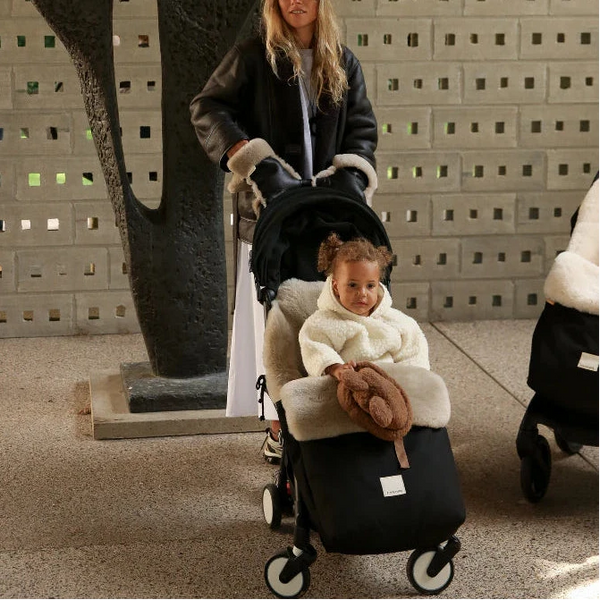 Sheepskin Universal Fixed Harness Buggy Puffmuff (Noir + Toast)