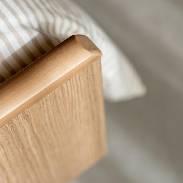Kyo Wooden Junior Extendable Bed Kit (Honey Ash)