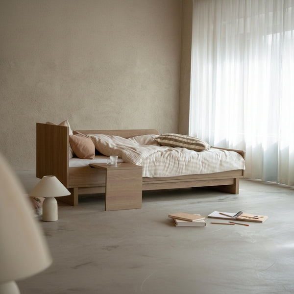 Kyo Wooden Junior Extendable Bed Kit (Honey Ash)