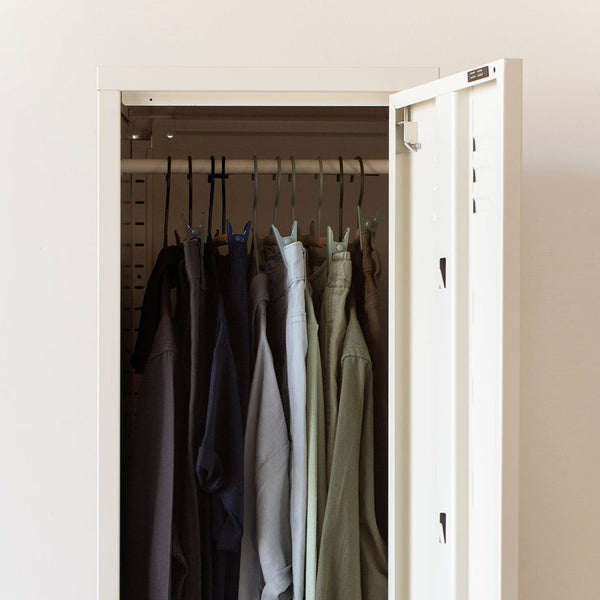 Adult Coated Wire Clip Hangers Set of 5 (Winter)