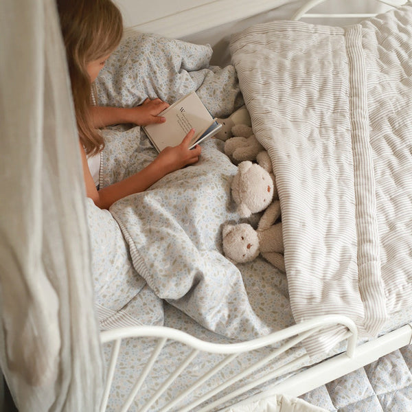 Woven Quilted Cot & Single Bedspread (Natural Stripe)