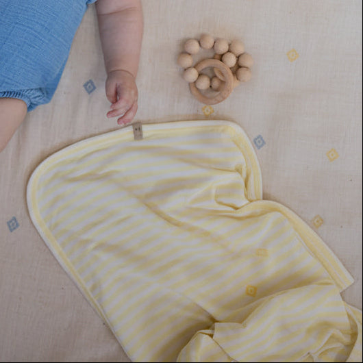 Betta Striped Jersey Baby Blanket (Pastel Yellow)
