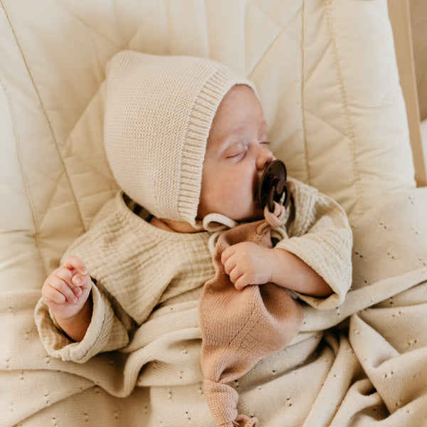 Dolly Merino Wool Baby Bonnet (Cream)