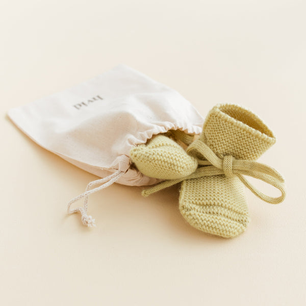 Merino Wool Baby Booties (Light Yellow)