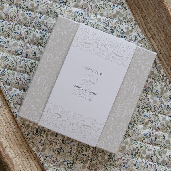 Swaddle & Cuddle Frog New Baby Gift Set (Riverbank)