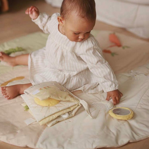 Organic Cotton Sensory Activity Playmat (Chamomile)