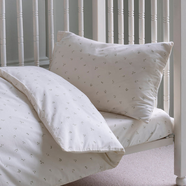 Organic Cotton Cotbed Bedding Set (Nettle Scatter)