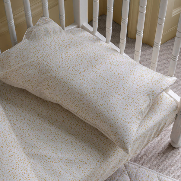 Organic Cotbed Fitted Sheet (Daisy Meadow)