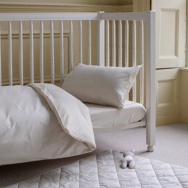 Organic Cotton Cotbed Bedding Set (Wild Chamomile)
