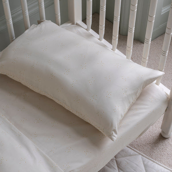 Organic Cotton Cotbed Bedding Set (Wild Chamomile)