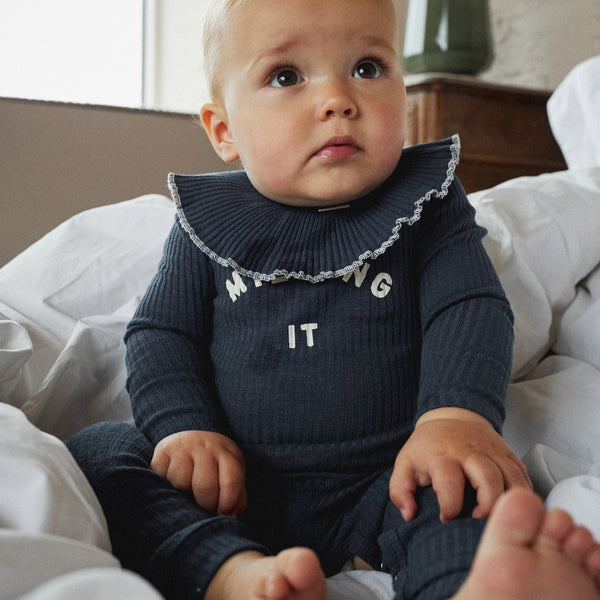 Rib Knit Detachable Frilled Collar (Navy)