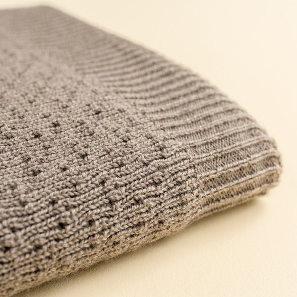 Dora Merino Wool Winter Knit Baby Blanket (Otter)