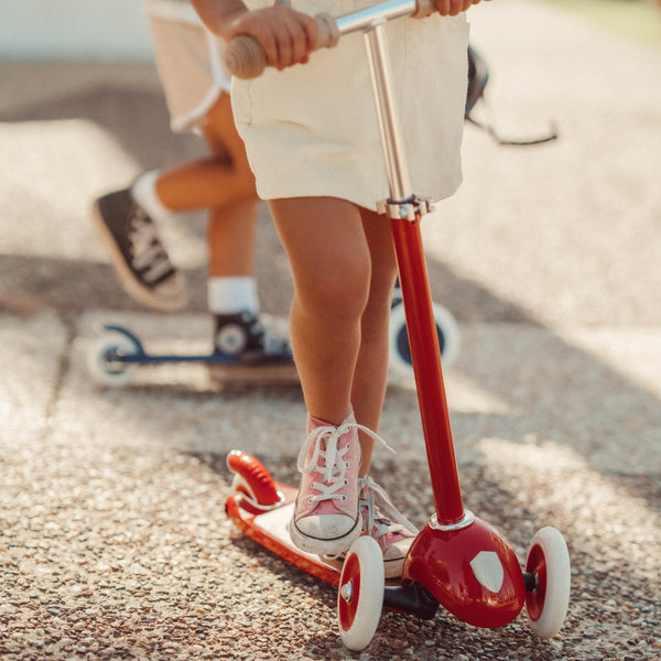 Banwood Kids 3 Wheel Scooter with Basket (Red)
