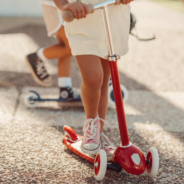 Banwood Kids Scooter with Basket (Red)