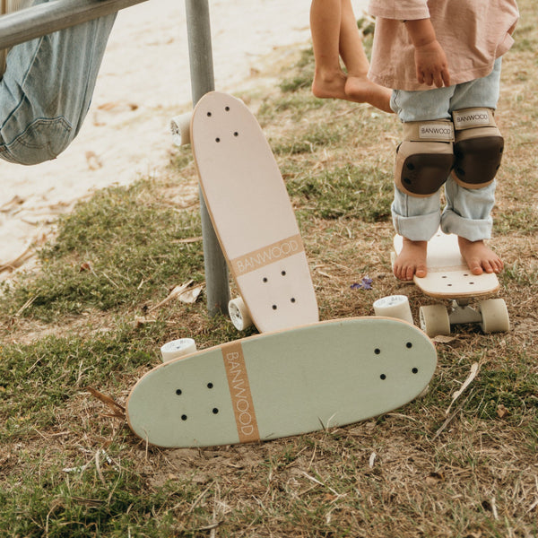 Banwood Kids Skateboard (Pink)