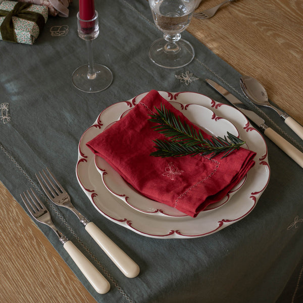 Embroidered Linen Napkins, Set of 2 (Berry)