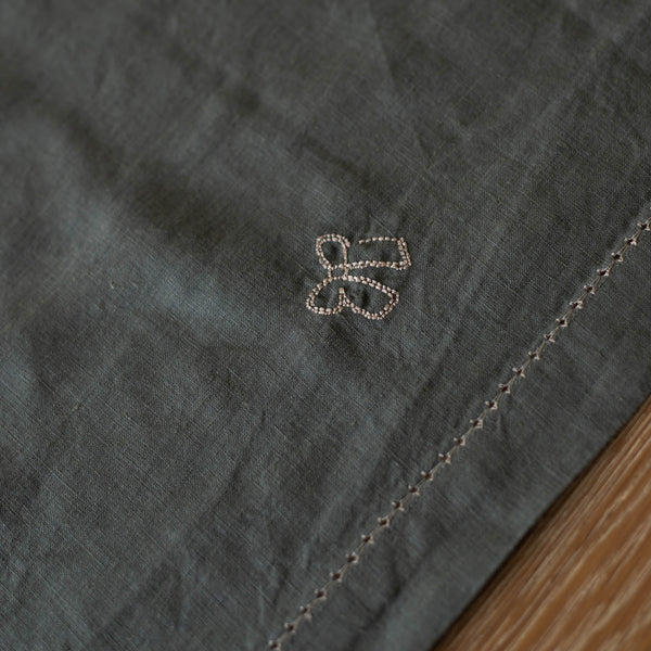 Linen Christmas Table Runner (Pine Green)