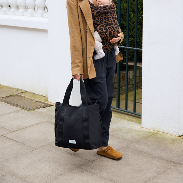 Selby Mama Tote Bag with Change Mat (Black)