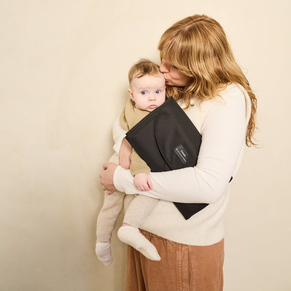 Oslo Eco Travel Changing Mat (Black)