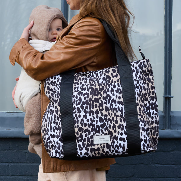 Selby Mama Tote Bag with Change Mat (Leopard)