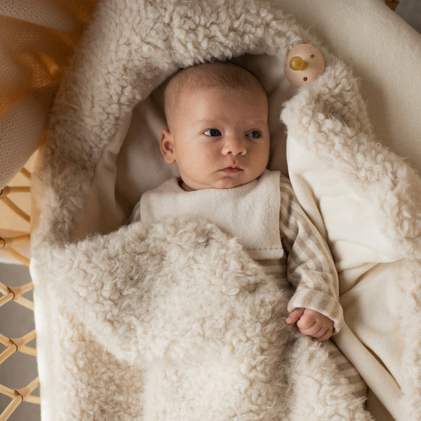 Corina Soft Teddy Wrap Baby Nest (Ecru)