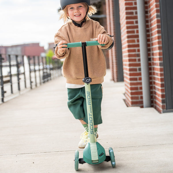 Highway Kick 3S Steerable Foldable Scooter with LED Wheels (Forest)