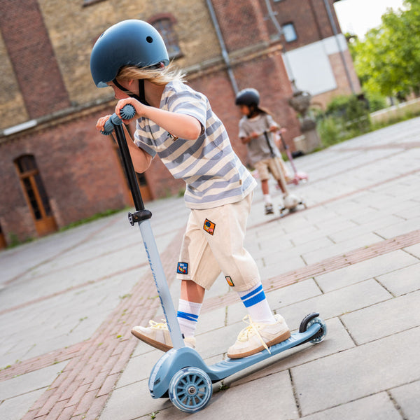 Highway Kick 3S Steering Foldable Scooter with LED Wheels (Steel)