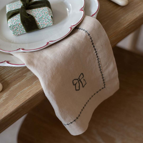 Embroidered Linen Napkins, Set of 4 (Natural)