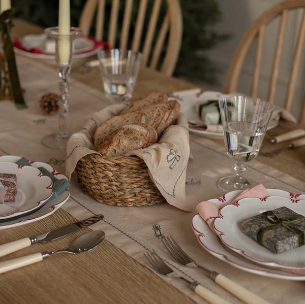 Embroidered Linen Napkins, Set of 4 (Natural)