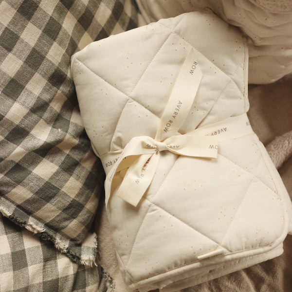 Quilted Stay & Play Mat (Wild Chamomile)