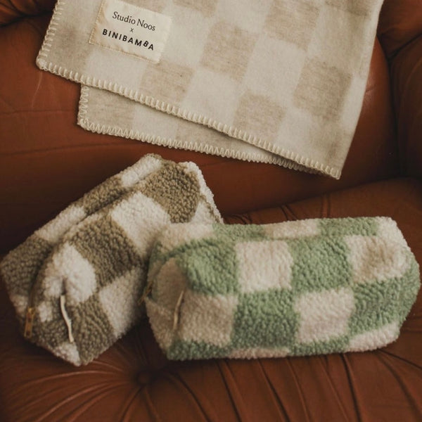 Nappy, Wipes & Essentials Checkerboard Mama Pouch (Pistachio)