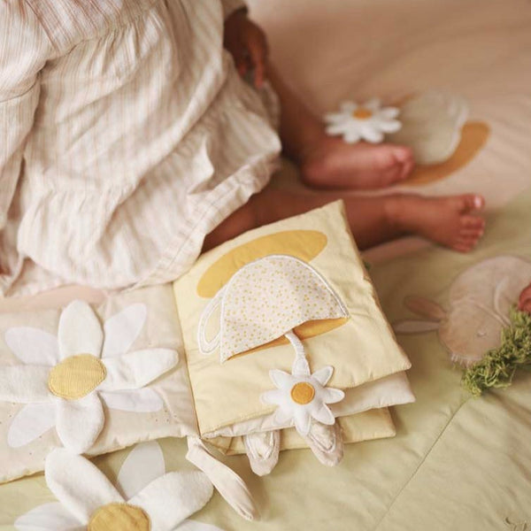 Sensory Baby Fabric Book (Bunny Tales)