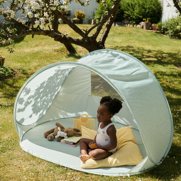 Cassie Pinstripe UV Protective Pop Up Tent (Peppermint/Creme de la Creme)