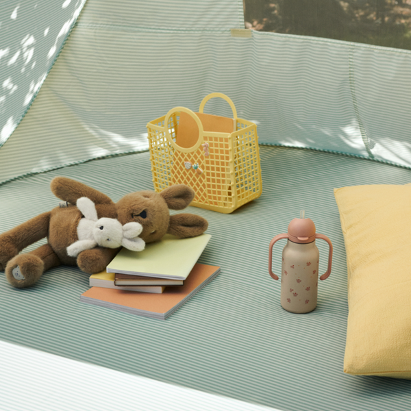 Samantha Basket With Charms (Lemonade)