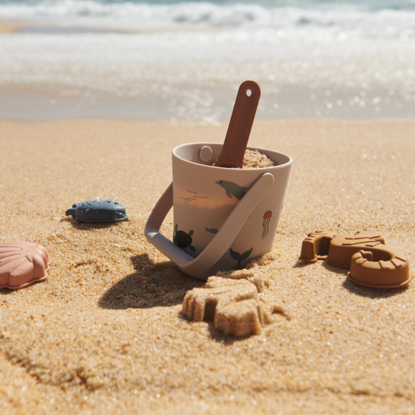 Gilma Sea Creature Print Bucket, Spade, Moulds Beach Set (Sandy)