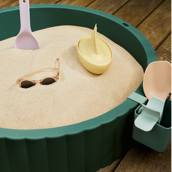 Saul Sandpit with Protective Lid (Garden Green/Sandy)