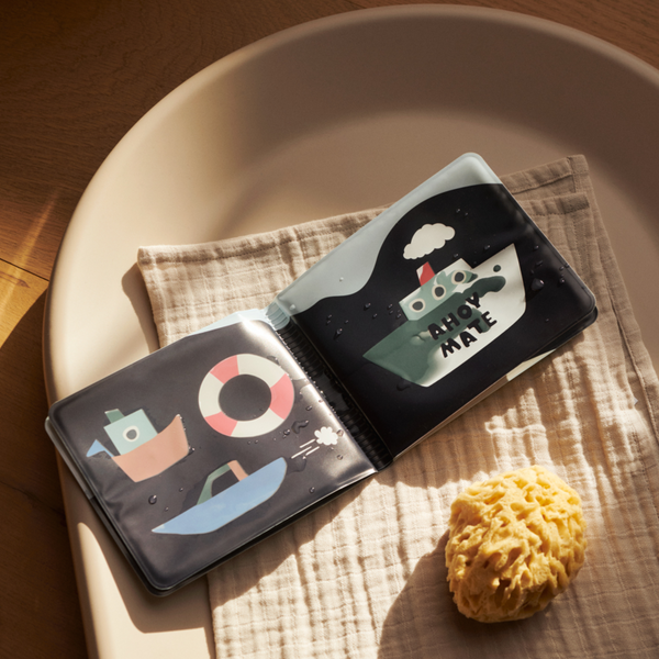 Waylon Colour Changing Sailing Bath Book (Sandy)