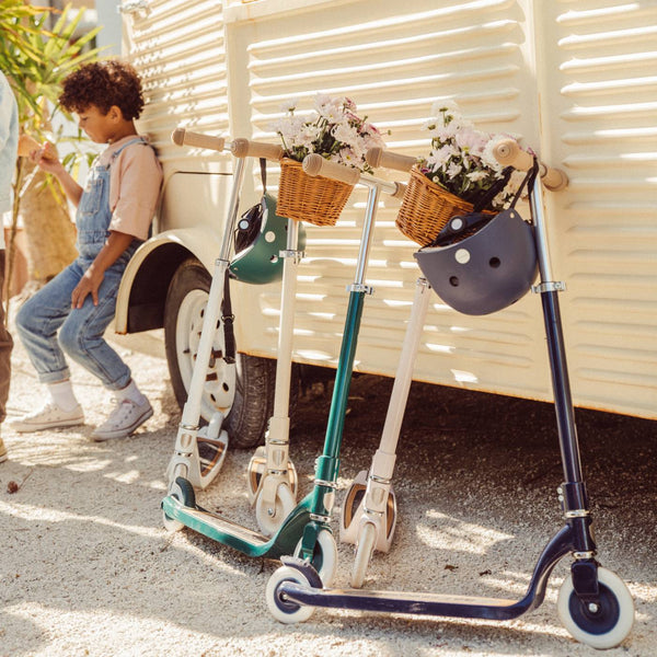 Banwood Kids Maxi Scooter with Basket (Green)