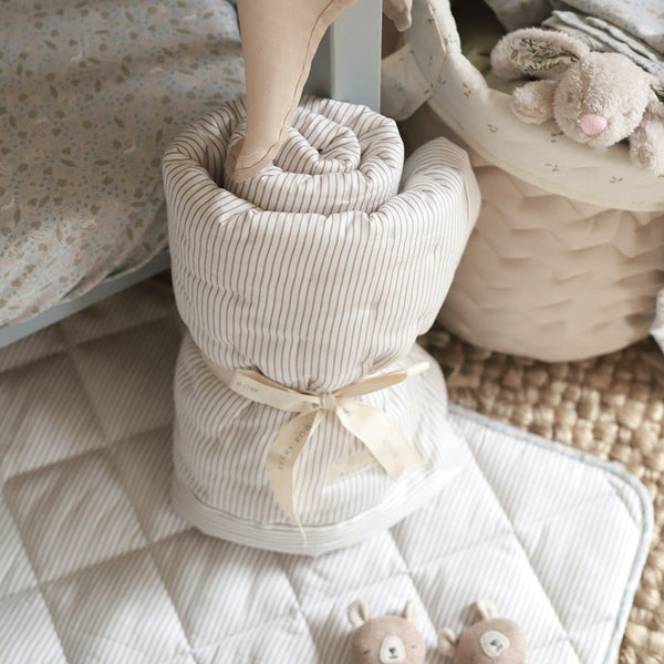 Woven Quilted Cot & Single Bedspread (Natural Stripe)