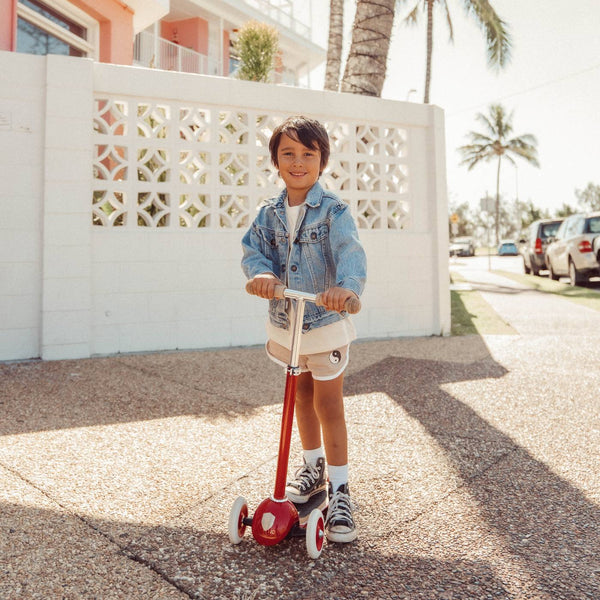 Banwood Kids 3 Wheel Scooter with Basket (Red)