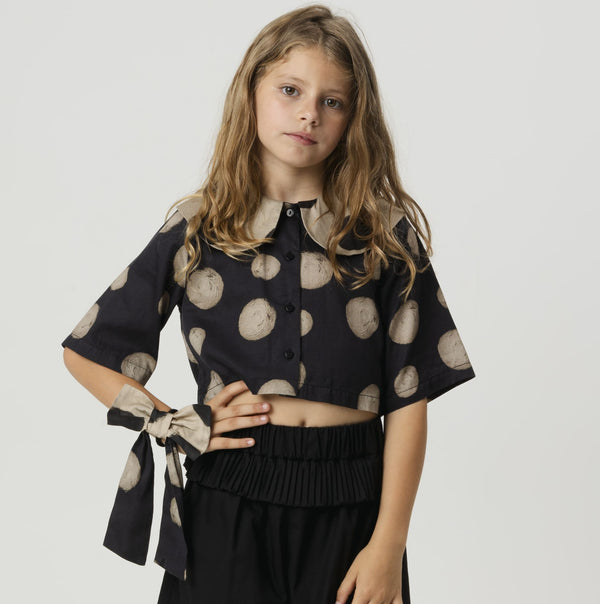 Leonilde Polka Dot Collared Cotton Cropped Shirt (Black)