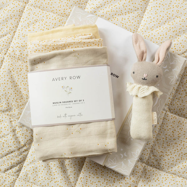 Rattle & Organic Cotton Muslin New Baby Gift Set (Chamomile)