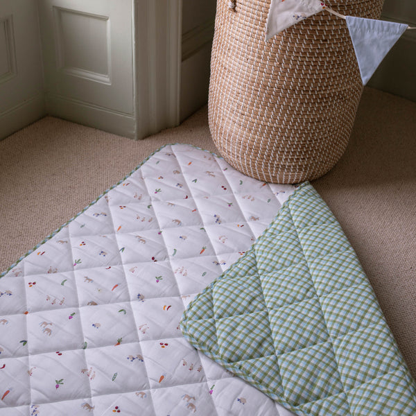 Quilted Stay & Play Mat (Little Farm)